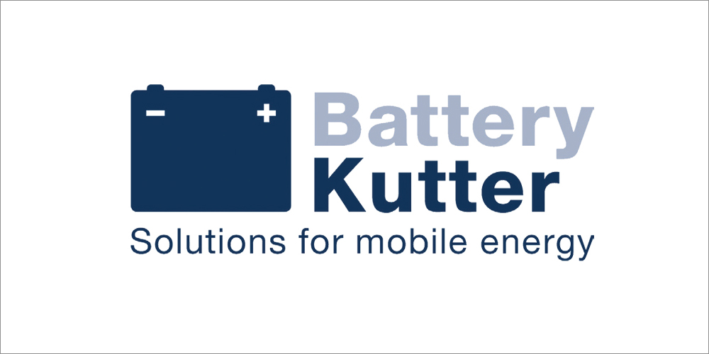 Η BATTERY KUTTER είναι μια οικογενειακή επιχείρηση με έδρα το Αμβούργο και υποκατάστημα στην Ελλάδα από το 2025. Είναι πιστοποιημένη κατά DIN EN ISO 9001 και DIN EN ISO 14001, με περισσότερα από 35 χρόνια εμπειρίας στην παραγωγή και εμπορία συσσωρευτών, επαναφορτιζόμενων αλλά και συστοιχιών όλων των τύπων χωρητικότητας και κυρίως υψηλών επιδόσεων [Ηigh rate extreme batteries (long & very long life design life)/ pure lead/ VdS certified, Eurobat UL listed κλπ].
